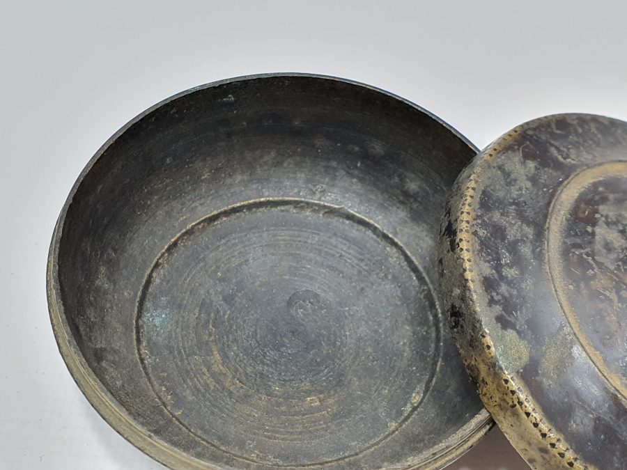 OSMANLI DÖNEMİ SÜLEYMANİYE DAMGALI KAPAKLI BERBER PAMUKLUĞU