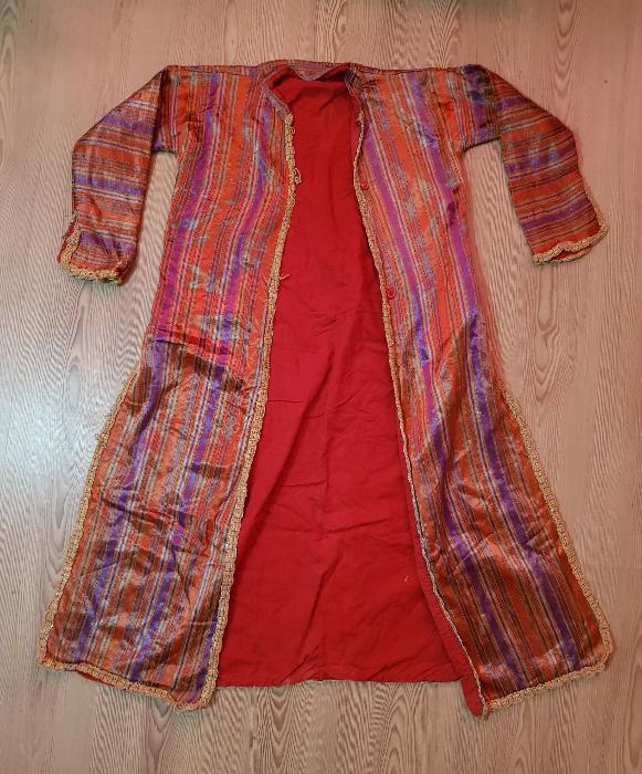 OSMANLI DÖNEMİ ÜÇ ETEK GENÇ KIZ ELBİSESİ 