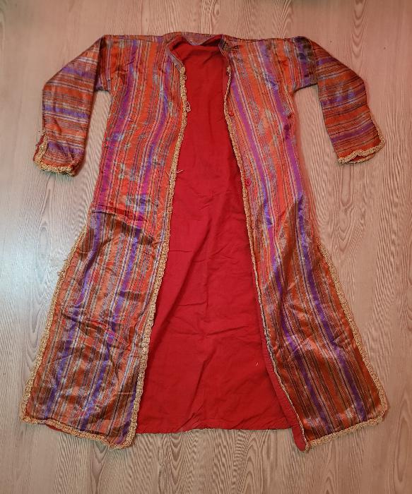 OSMANLI DÖNEMİ ÜÇ ETEK GENÇ KIZ ELBİSESİ 