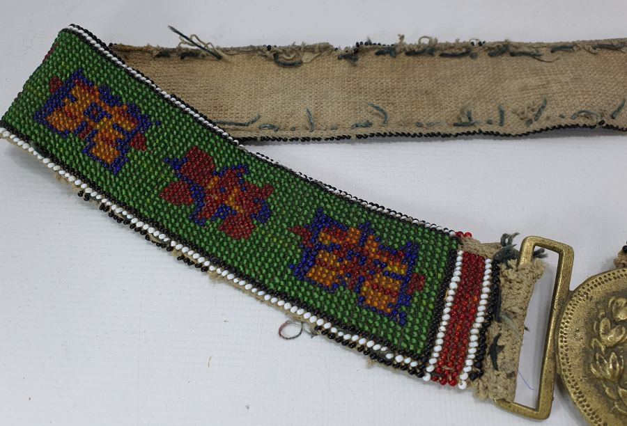 OSMANLI DÖNEMİ ÜZERİNDE SUBAY KEMER TOKASI BULUNAN BONCUK İŞİ KEMER