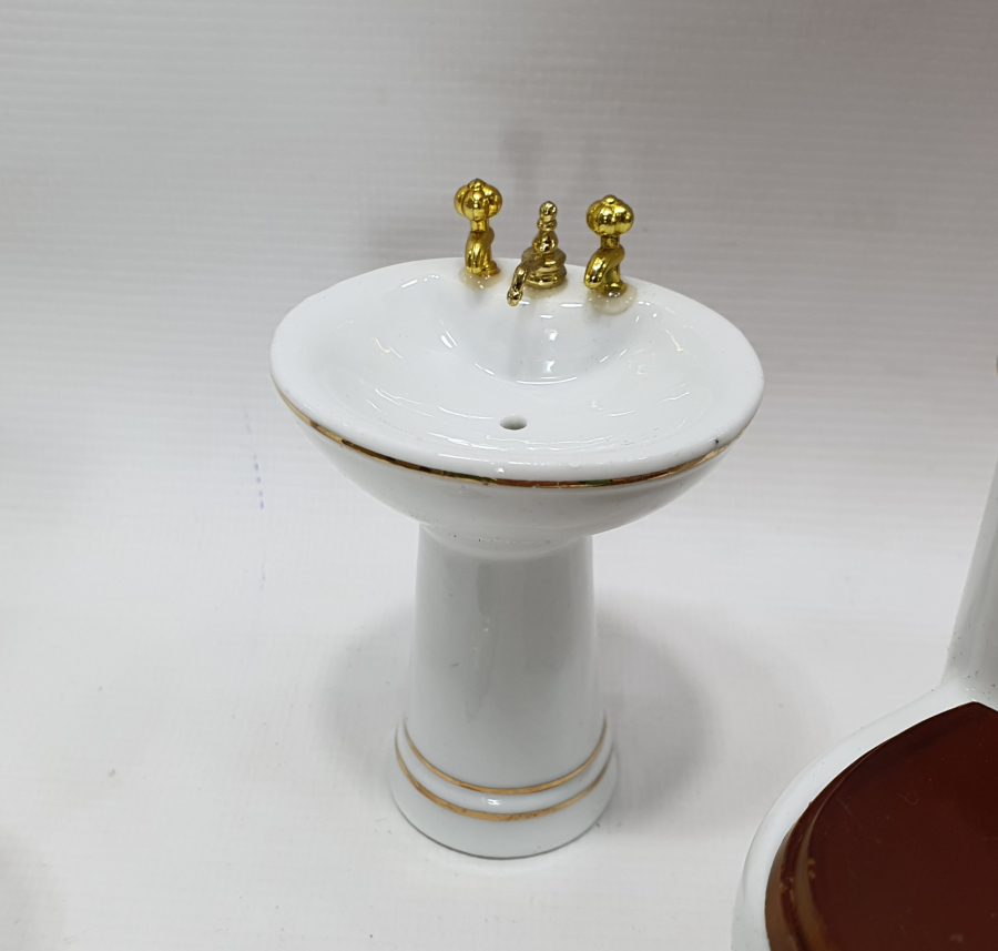 PORSELEN MİNYATÜR İNGİLİZ BANYO SETİ