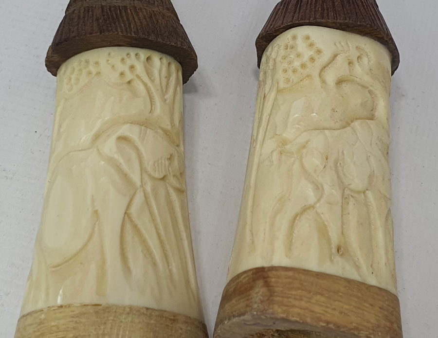 ÜZERİ FİL VE ZÜRAFA FİGÜRLÜ KEMİK OBJE