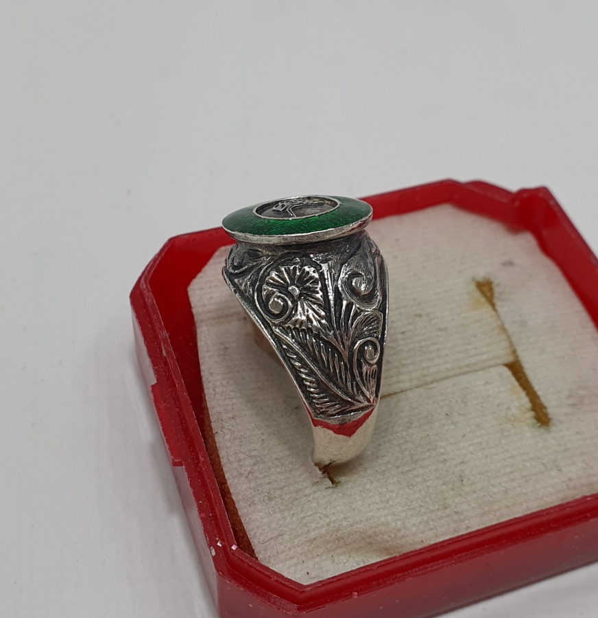 ÜZERİ MİNE İŞÇİLİKLİ TUĞRALI ERKEK YÜZÜĞÜ