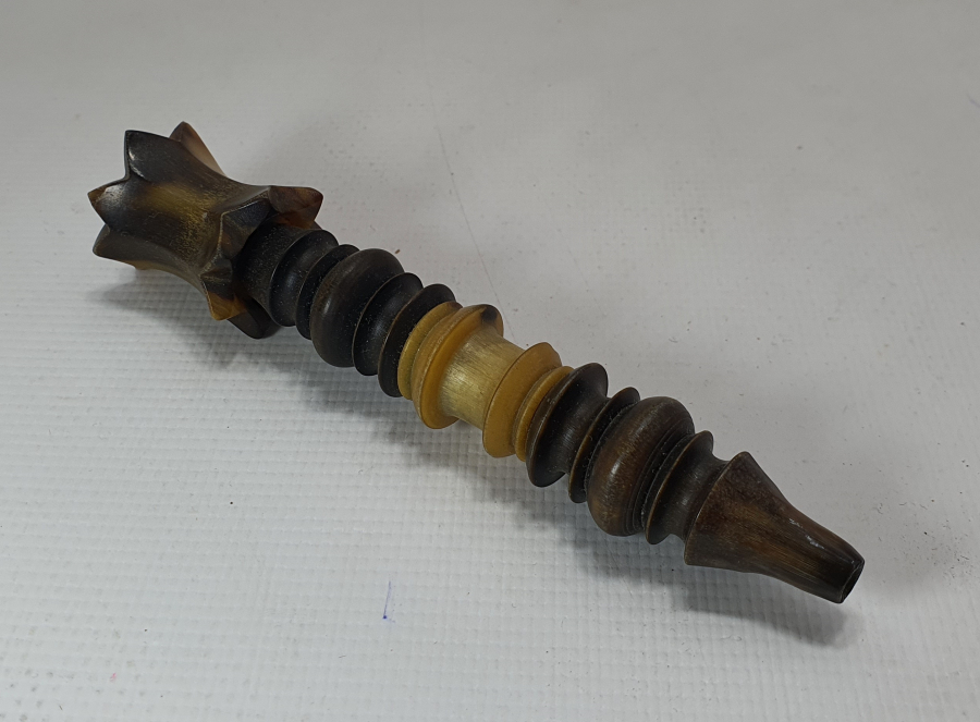 OSMANLI DÖNEMİ LALE FORMUNDA BOYNUZDAN MAMUL SİGARA AĞIZLIĞI