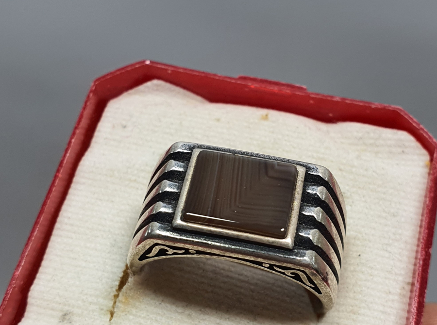 HARELİ SÜLEYMANİYE AKİĞİNDEN MAMUL GÜMÜŞ YÜZÜK