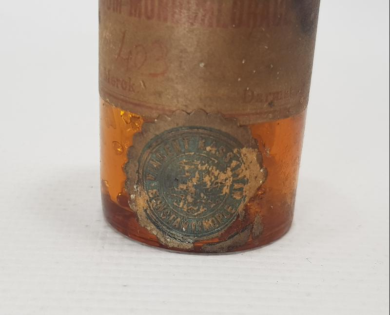 CONSTANTINOPLE İLAÇ ŞİŞESİ