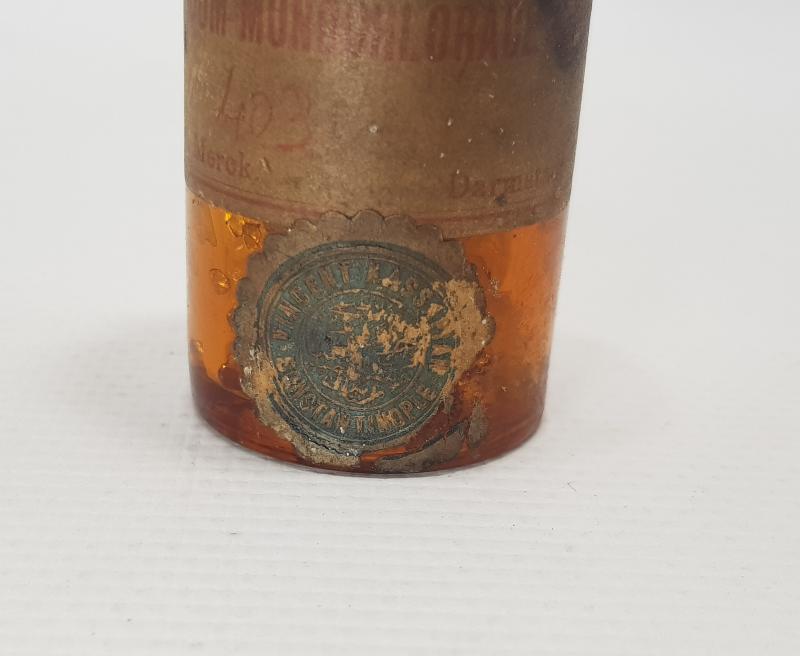 CONSTANTINOPLE İLAÇ ŞİŞESİ