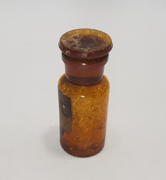 CONSTANTINOPLE İLAÇ ŞİŞESİ