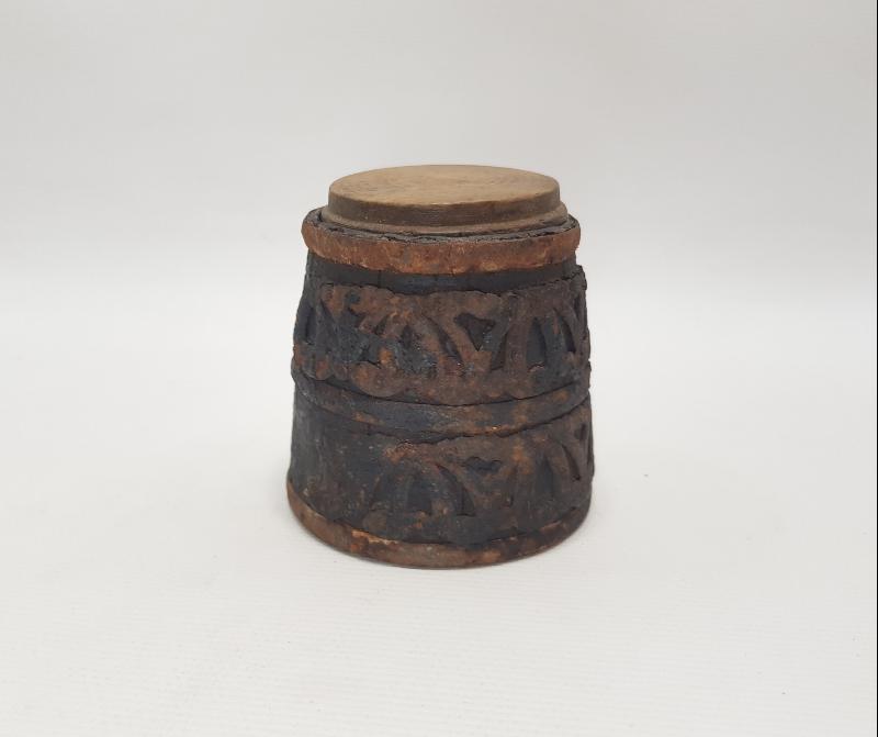 OSMANLI DÖNEMİ AYKIRI FORMDA AHŞAP TESBİH KUTUSU 