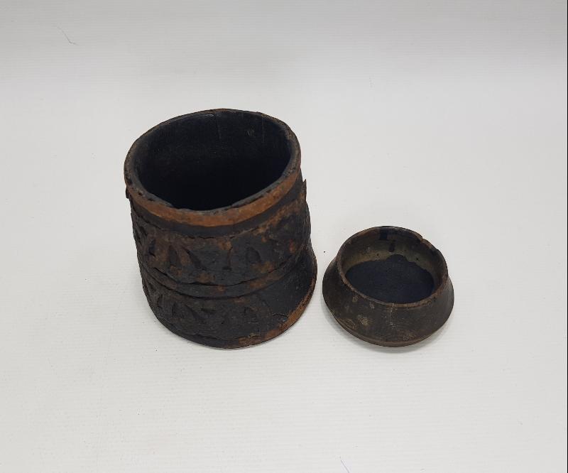 OSMANLI DÖNEMİ AYKIRI FORMDA AHŞAP TESBİH KUTUSU 