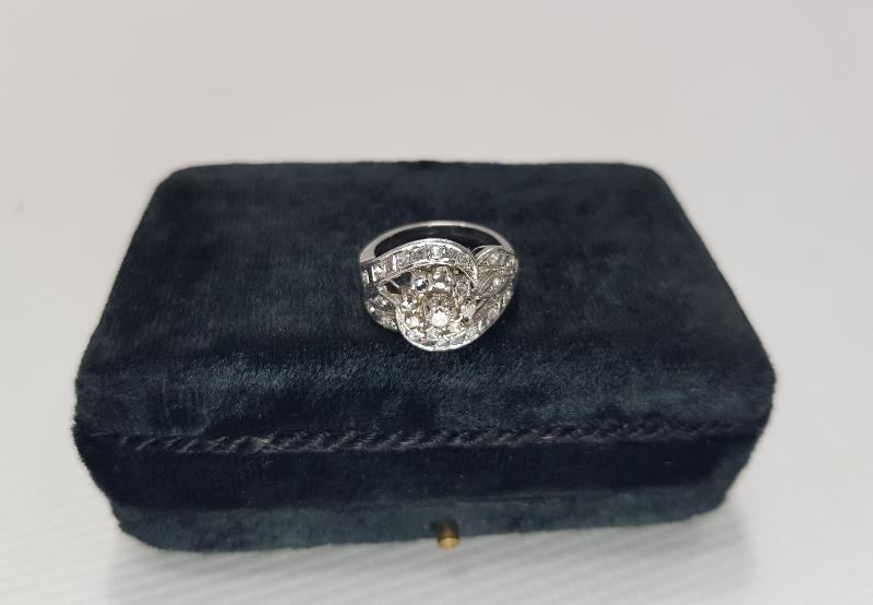 ANTİKA PIRLANTA YÜZÜK 