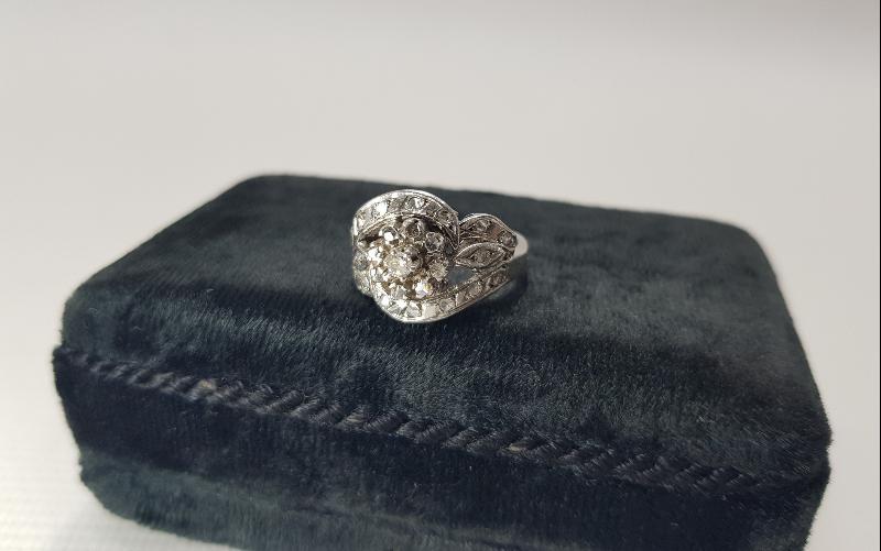 ANTİKA PIRLANTA YÜZÜK 