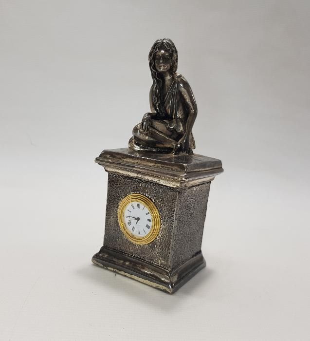 KADIN TEMALI GÜMÜŞ GİYDİRME MASA ÜSTÜ SAATİ 