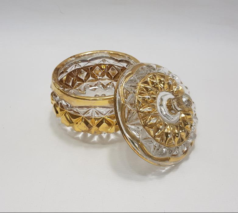 KAPAKLI KRİSTAL ŞEKERLİK