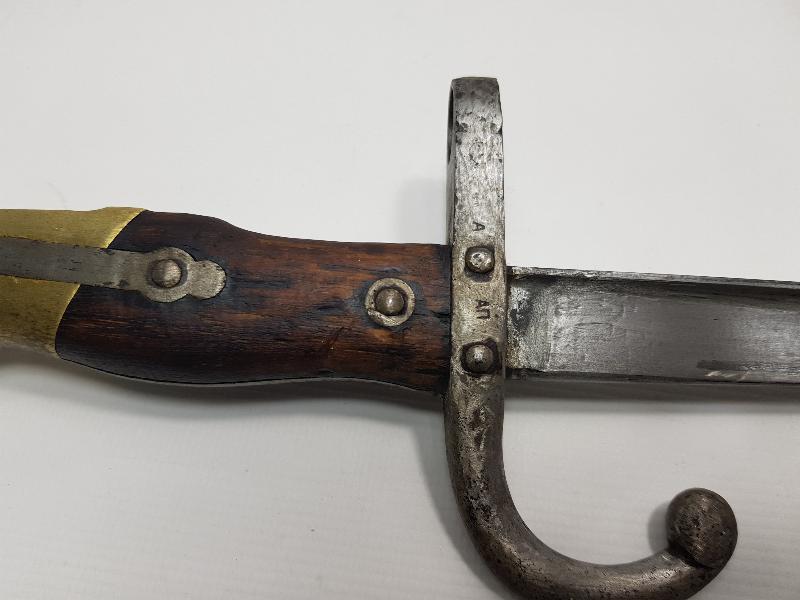 KURTULUŞ SAVAŞI DÖNEMİ ÇİL KONDÜSYONDA YUNAN SUBAY SÜNGÜSÜ