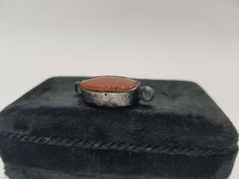 OSMANLI DÖNEMİ 1287 TARİHLİ GÜMÜŞ ÇERÇEVELİ AKİK TAŞ 