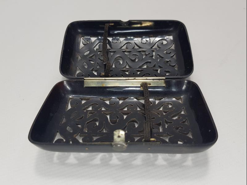 OSMANLI DÖNEMİ BOYNUZ SİGARA KUTUSU 