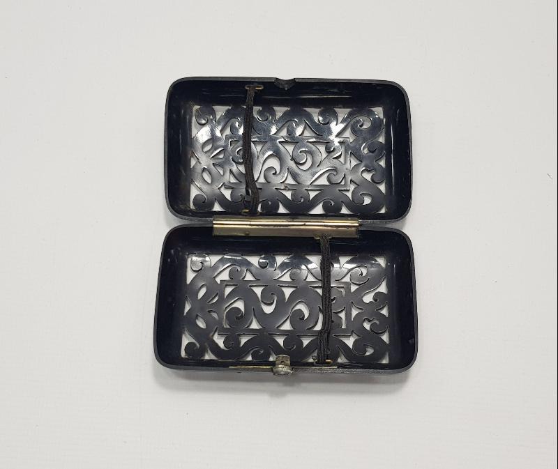 OSMANLI DÖNEMİ BOYNUZ SİGARA KUTUSU 