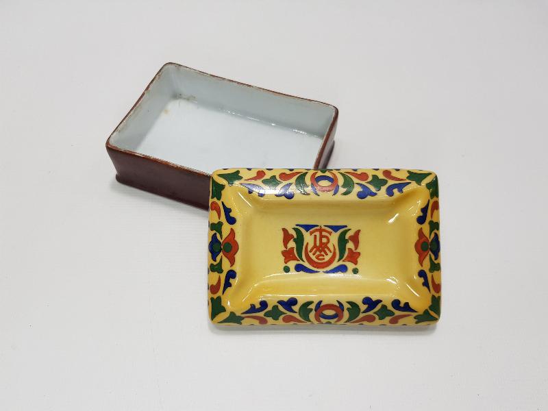 OSMANLI DÖNEMİ CONSTANTINOPLE DAMGALI TURMAC PORSELEN SİGARA KUTUSU