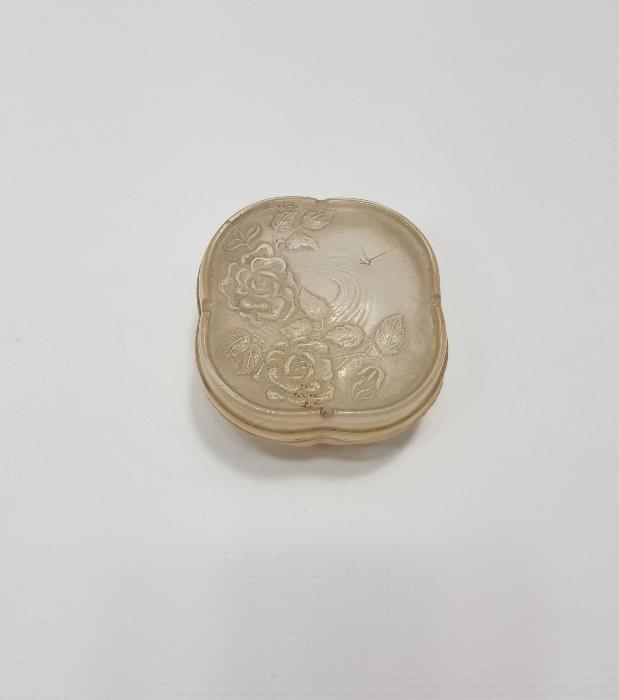 OSMANLI DÖNEMİ GÜL YAPRAKLARIYLA SÜSLÜ LALIQUE CAM KUTU 