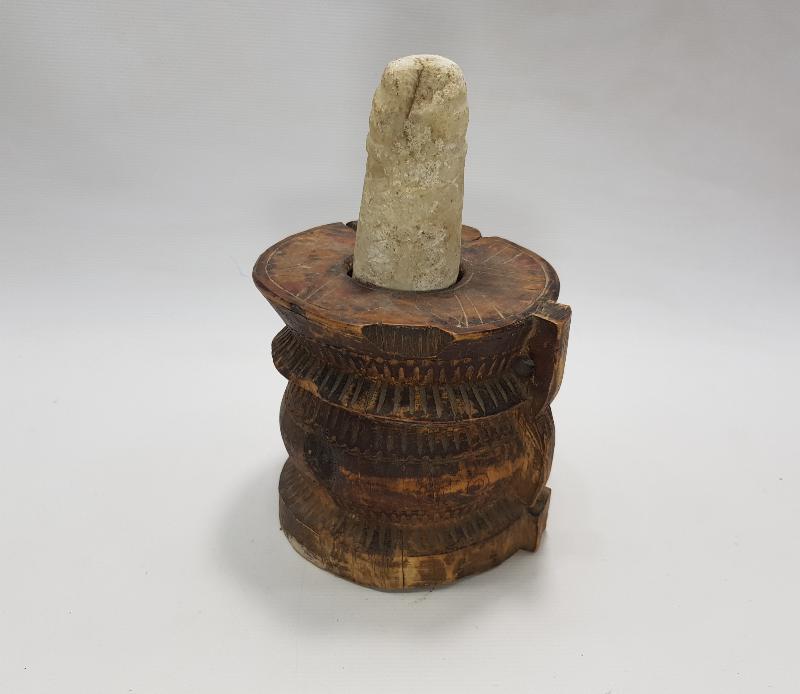 OSMANLI DÖNEMİ İŞLEMELİ AHŞAP DİBEK 