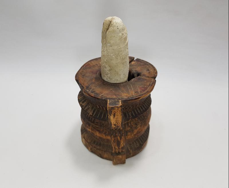 OSMANLI DÖNEMİ İŞLEMELİ AHŞAP DİBEK 