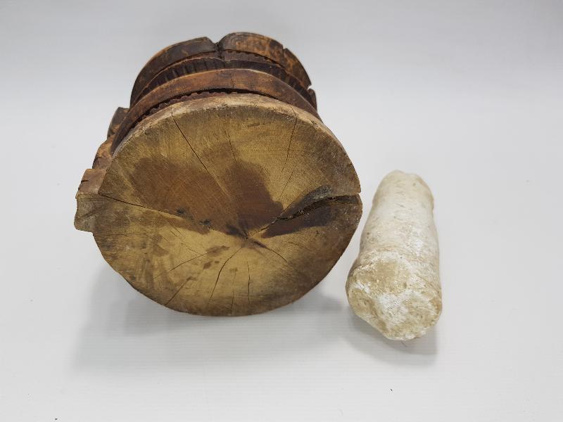 OSMANLI DÖNEMİ İŞLEMELİ AHŞAP DİBEK 