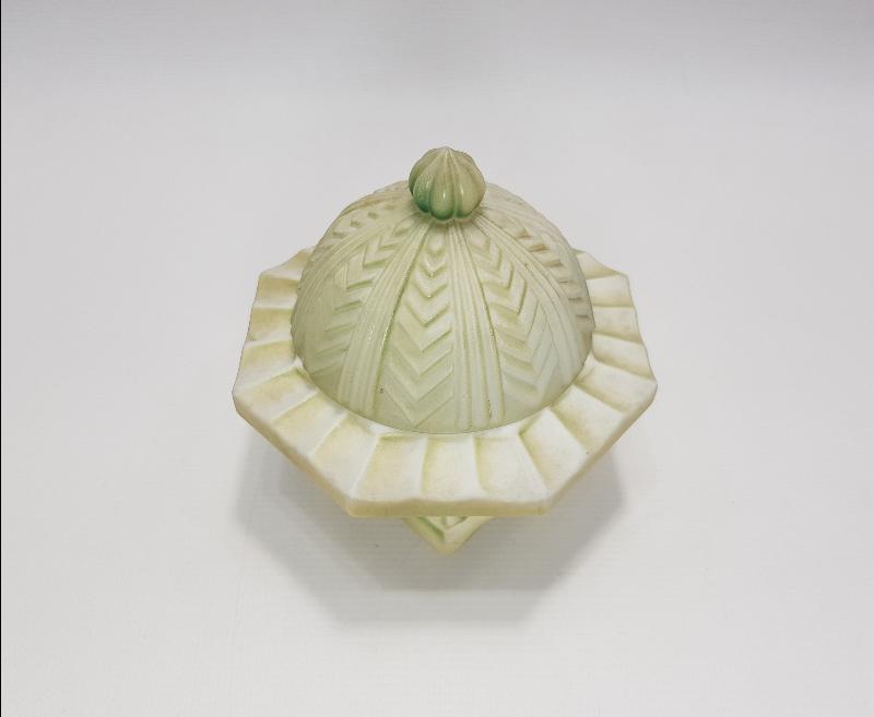 OSMANLI DÖNEMİ TEKKE İŞİ KUBBE FORMLU OPAL ŞEKERLİK 