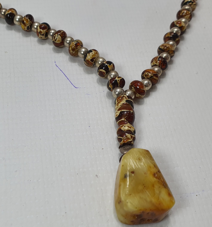 ÇOK NADİR ANTİKA DAMLA KEHRİBAR VE GÜMÜŞ GERDANLIK