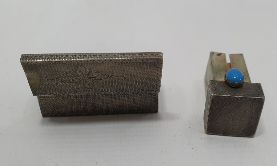 İÇİNDE ÖZEL AYNASI BULUNAN TURKUAZ TAŞLI RUJ KUTUSU