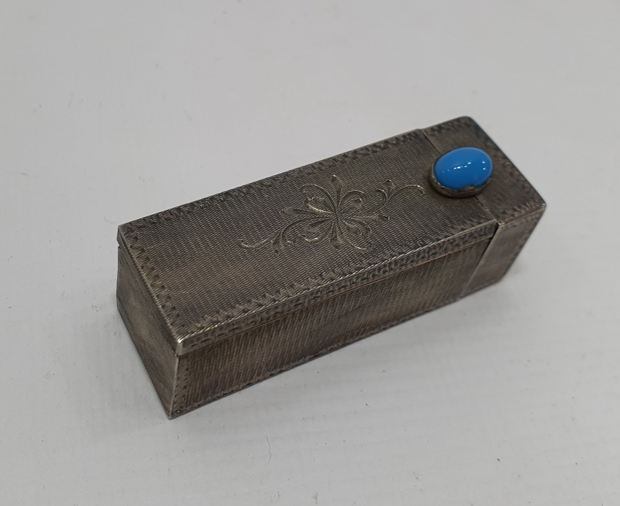 İÇİNDE ÖZEL AYNASI BULUNAN TURKUAZ TAŞLI RUJ KUTUSU