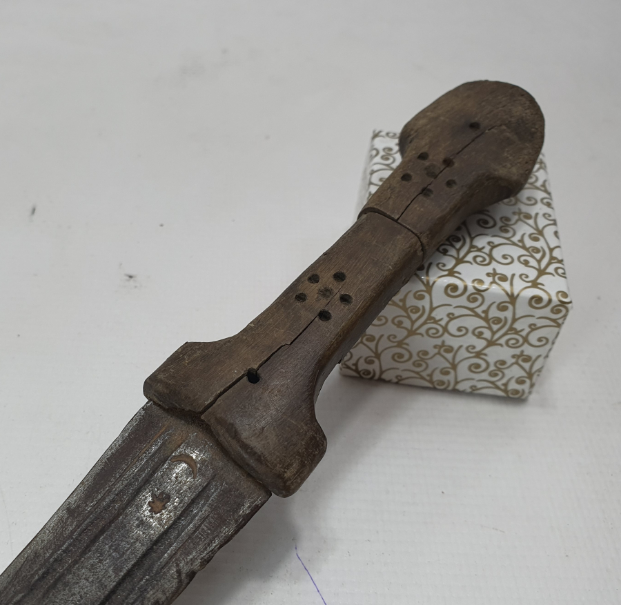 OSMANLI DÖNEMİ BOYNUZ SAPLI VE AY YILDIZLI ÇERKES KAMASI