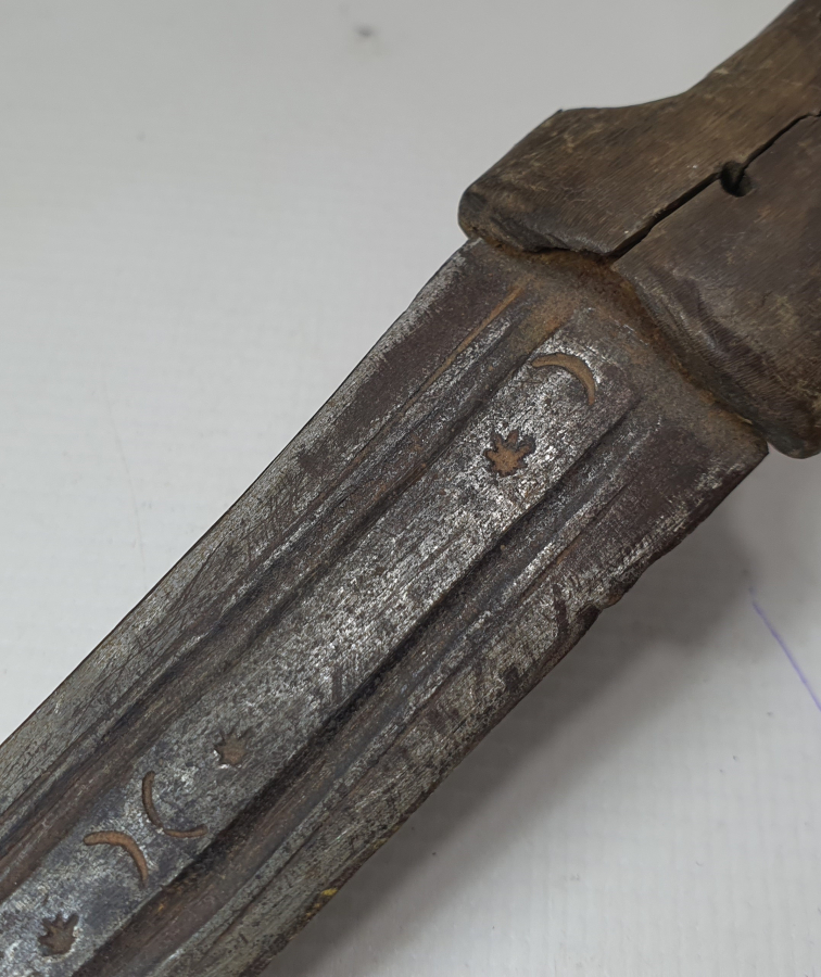 OSMANLI DÖNEMİ BOYNUZ SAPLI VE AY YILDIZLI ÇERKES KAMASI