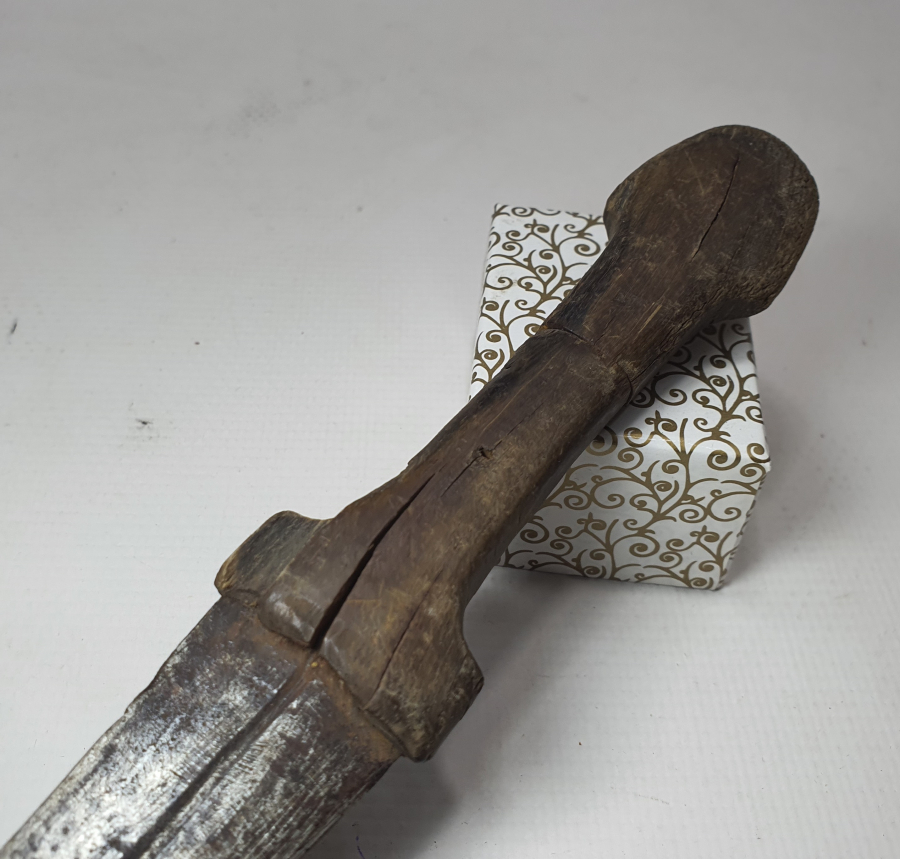 OSMANLI DÖNEMİ BOYNUZ SAPLI VE AY YILDIZLI ÇERKES KAMASI