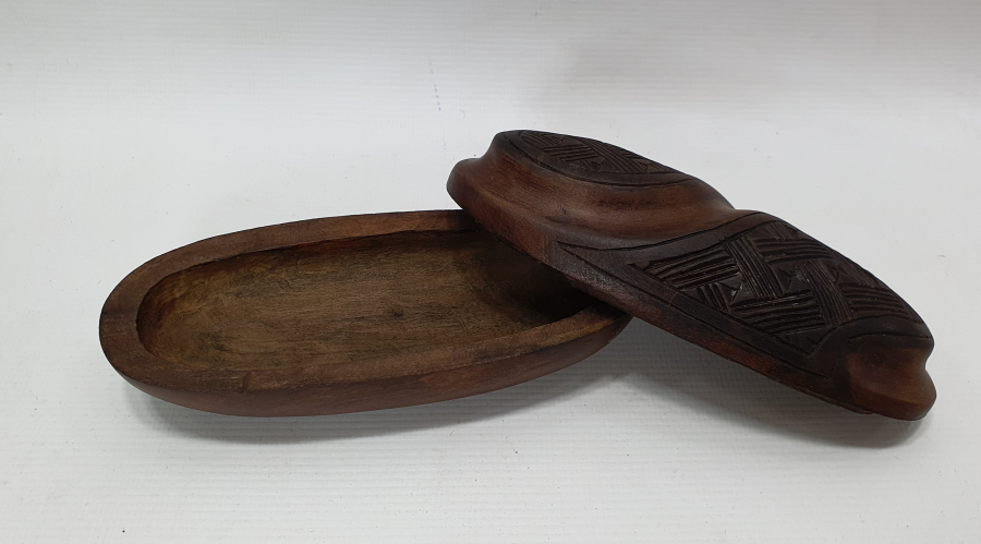 OSMANLI DÖNEMİ TAMAMI İŞLEMELİ AHŞAP DİKİŞ KUTUSU