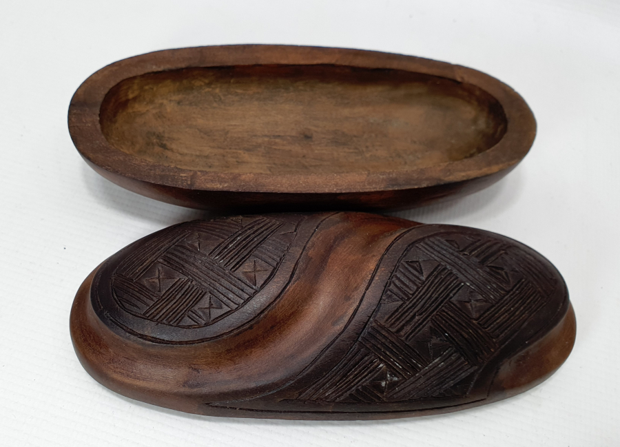 OSMANLI DÖNEMİ TAMAMI İŞLEMELİ AHŞAP DİKİŞ KUTUSU