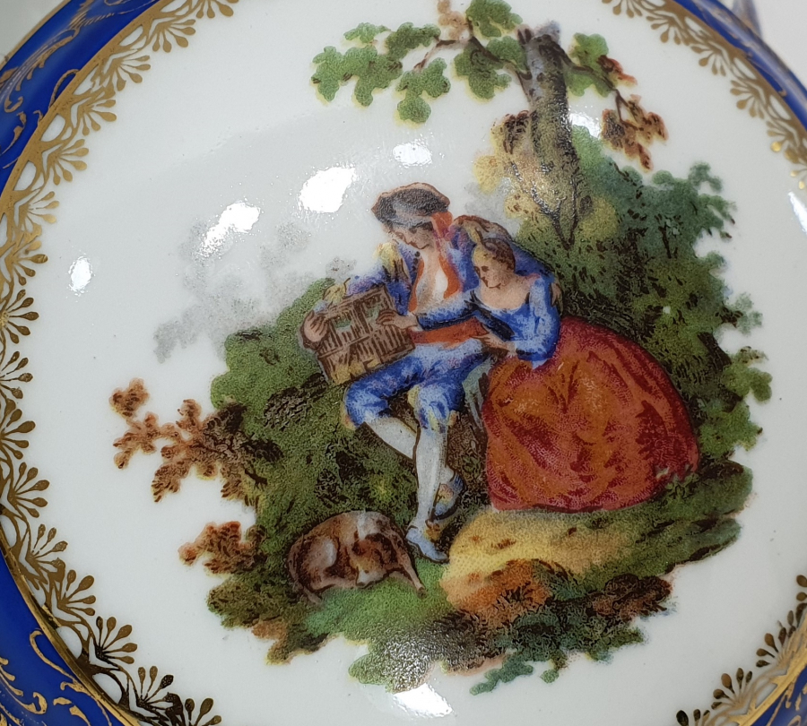 TAMAMI EL BOYAMA LİMOGES KAPAKLI KUTU