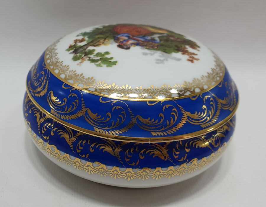 TAMAMI EL BOYAMA LİMOGES KAPAKLI KUTU