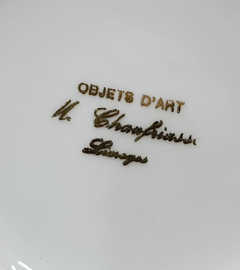 TAMAMI EL BOYAMA LİMOGES KAPAKLI KUTU