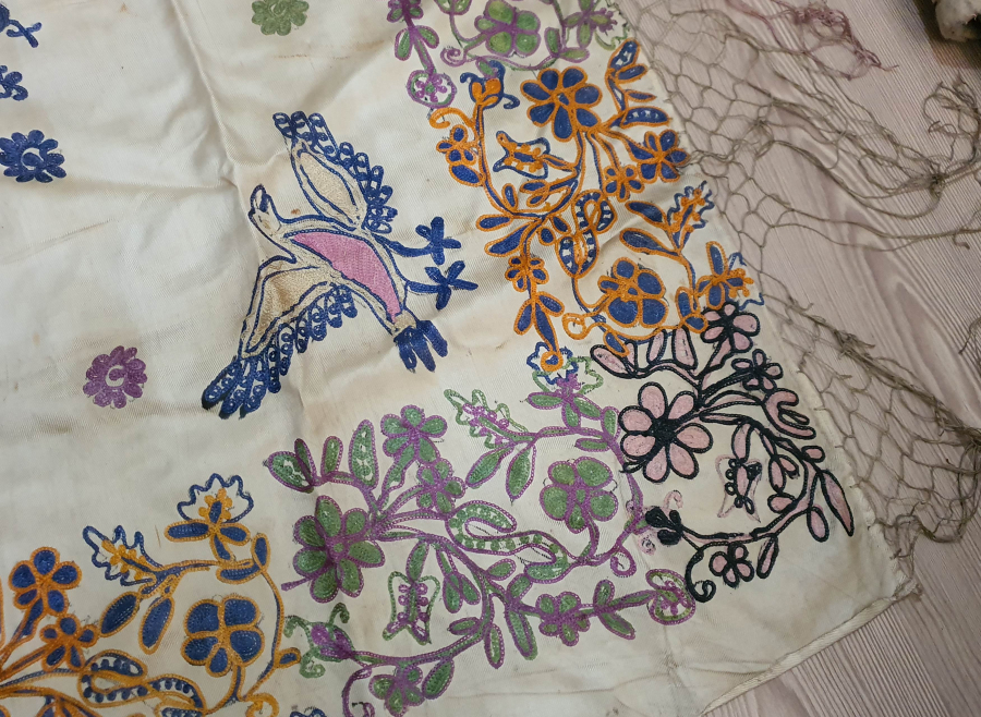 ÜZERİ OSMANLICA YAZILI BÜYÜK BOY KUŞLU BOHÇA