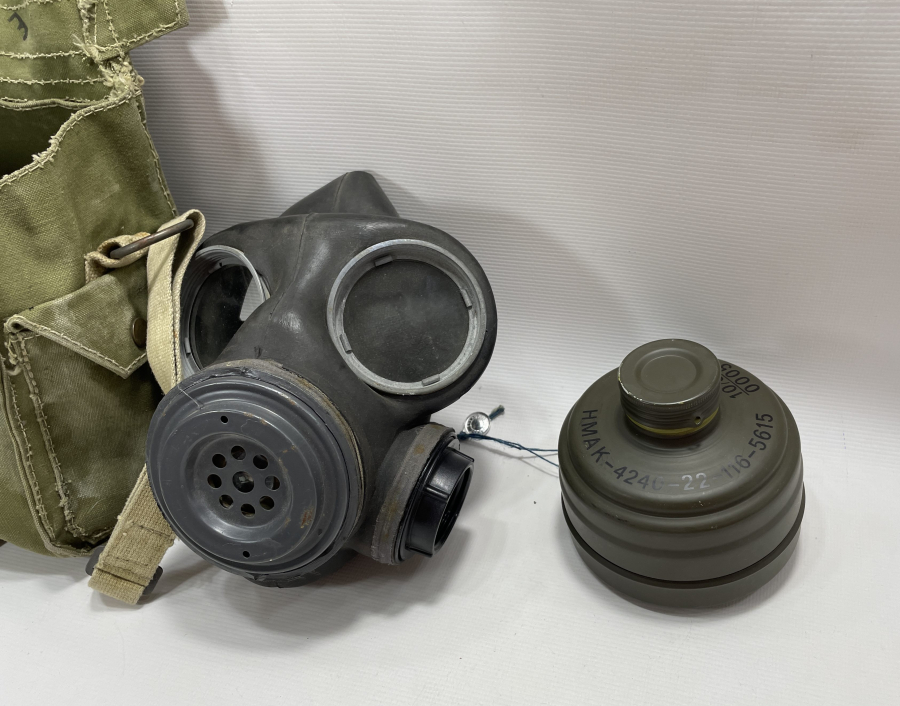 2. DÜNYA SAVAŞI DÖNEMİ ÖZEL ÇANTASINDA GAZ MASKESİ