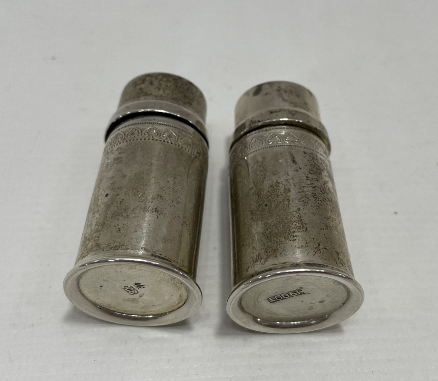 ANTİKA GÜMÜŞ TUZLUK VE BİBERLİK TAKIMI