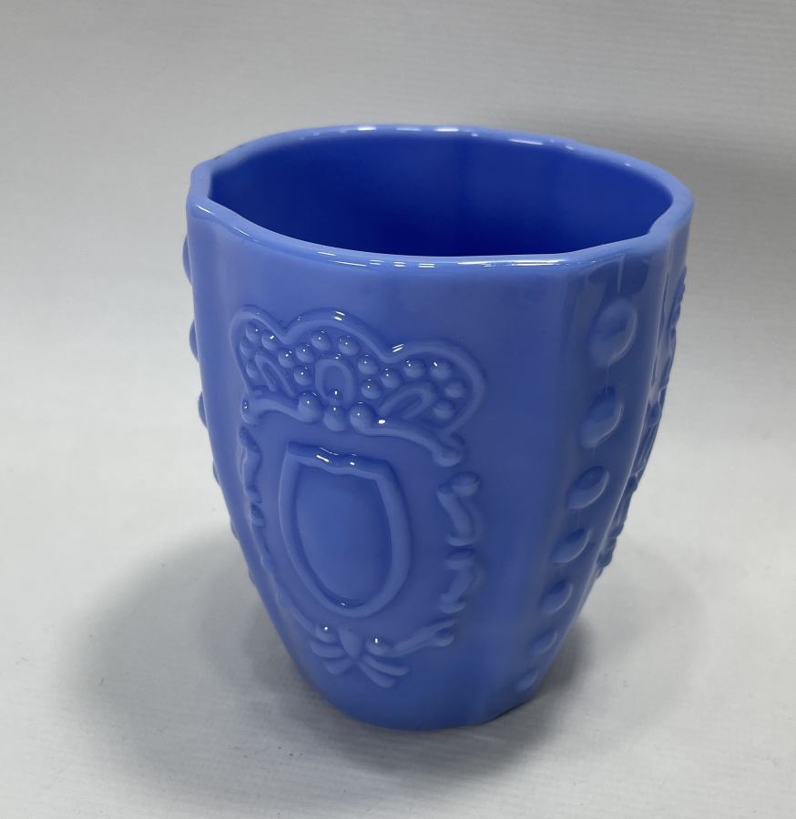 ANTİKA OPALİNDEN MAMUL SU BARDAĞI