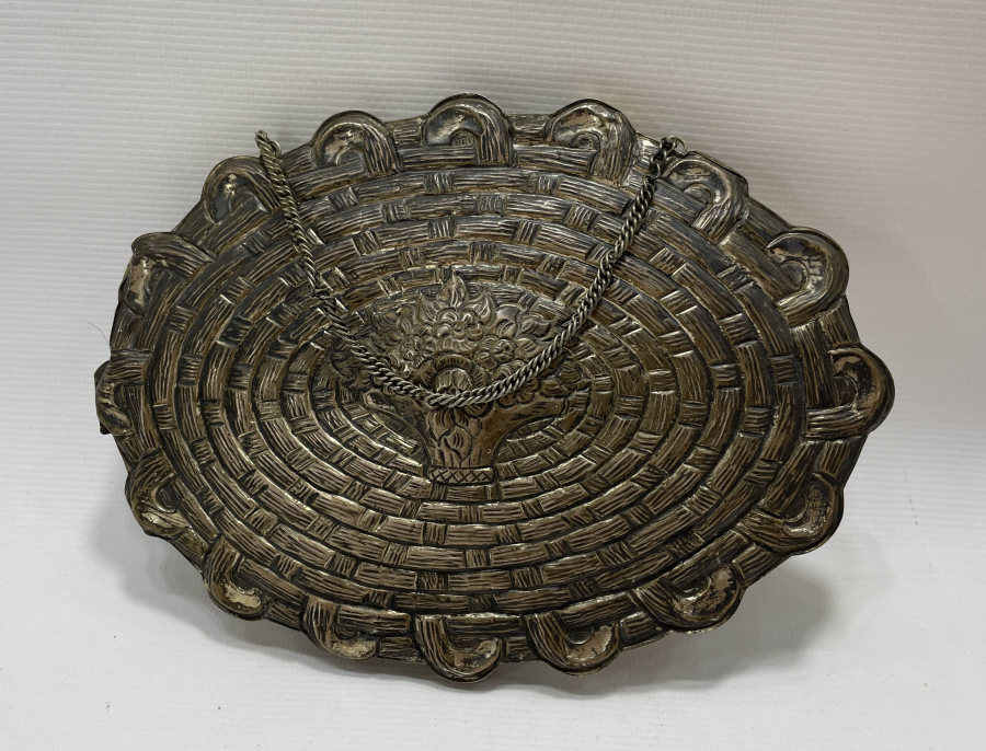 ARKASI KABARTMA İŞÇİLİKLİ BÜYÜK BOY ANTİKA DUVAR AYNASI