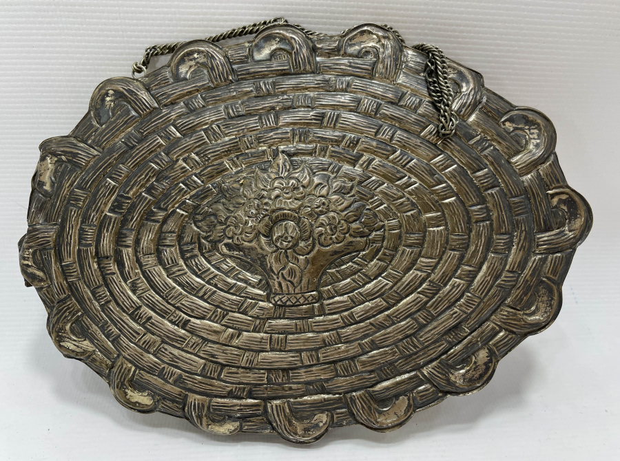 ARKASI KABARTMA İŞÇİLİKLİ BÜYÜK BOY ANTİKA DUVAR AYNASI