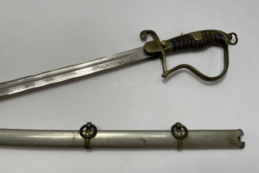 CUMHURİYET BAŞLARI ÇİL KONDİSYONDA NADİR SUBAY KILICI