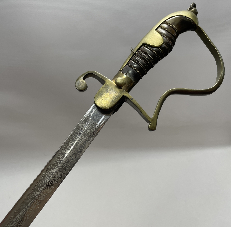 CUMHURİYET BAŞLARI ÇİL KONDİSYONDA NADİR SUBAY KILICI