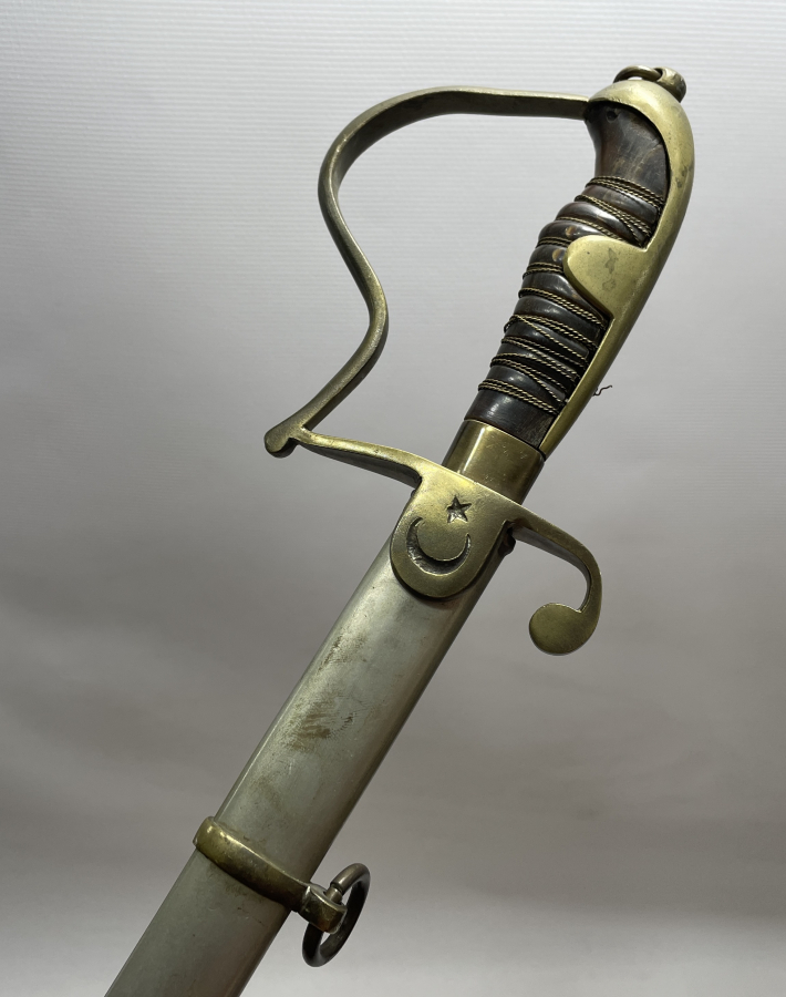 CUMHURİYET BAŞLARI ÇİL KONDİSYONDA NADİR SUBAY KILICI