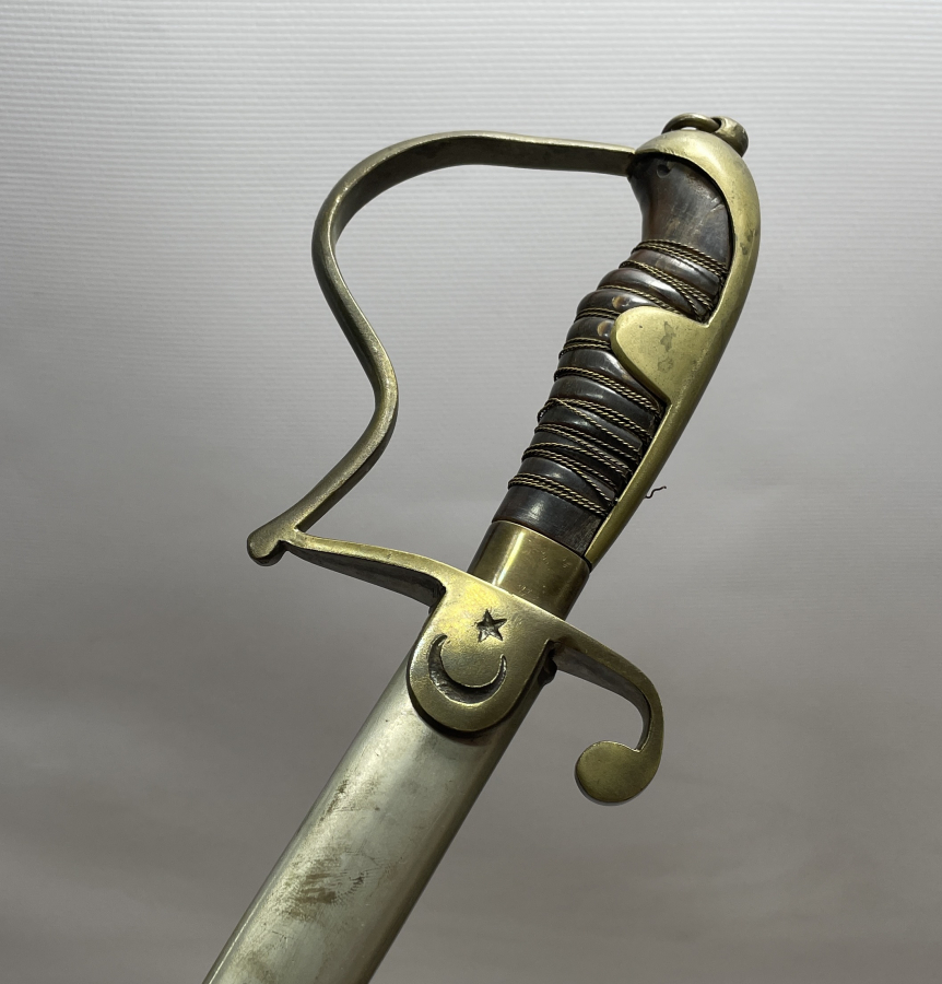 CUMHURİYET BAŞLARI ÇİL KONDİSYONDA NADİR SUBAY KILICI