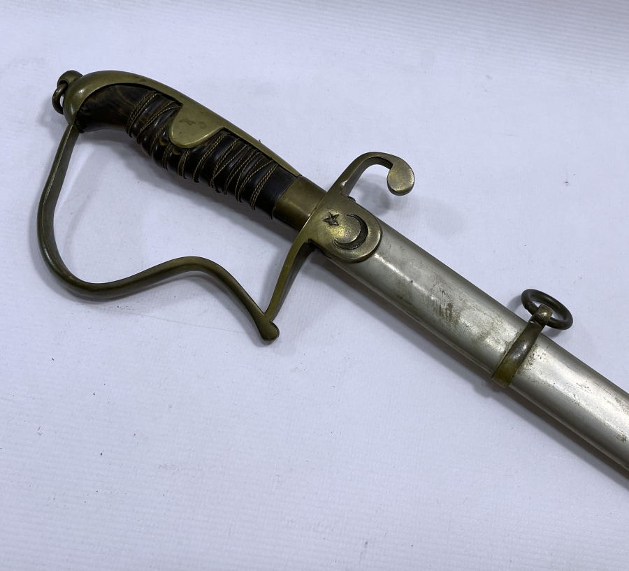 CUMHURİYET BAŞLARI ÇİL KONDİSYONDA NADİR SUBAY KILICI